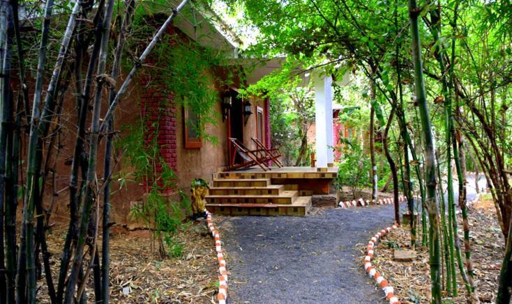 Lemon Tree Wildlife Resort, Bandhavgarh Tāla Kültér fotó