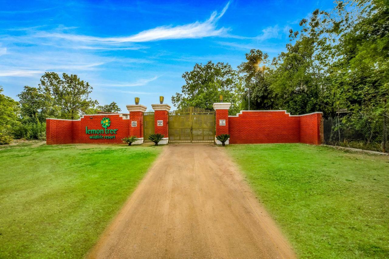 Lemon Tree Wildlife Resort, Bandhavgarh Tāla Kültér fotó